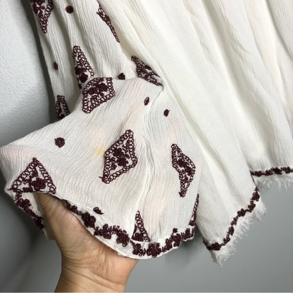 Free People Top Diamond Embroidered Blouse bell long Sleeves deep v-neck Cream - Picture 6 of 7